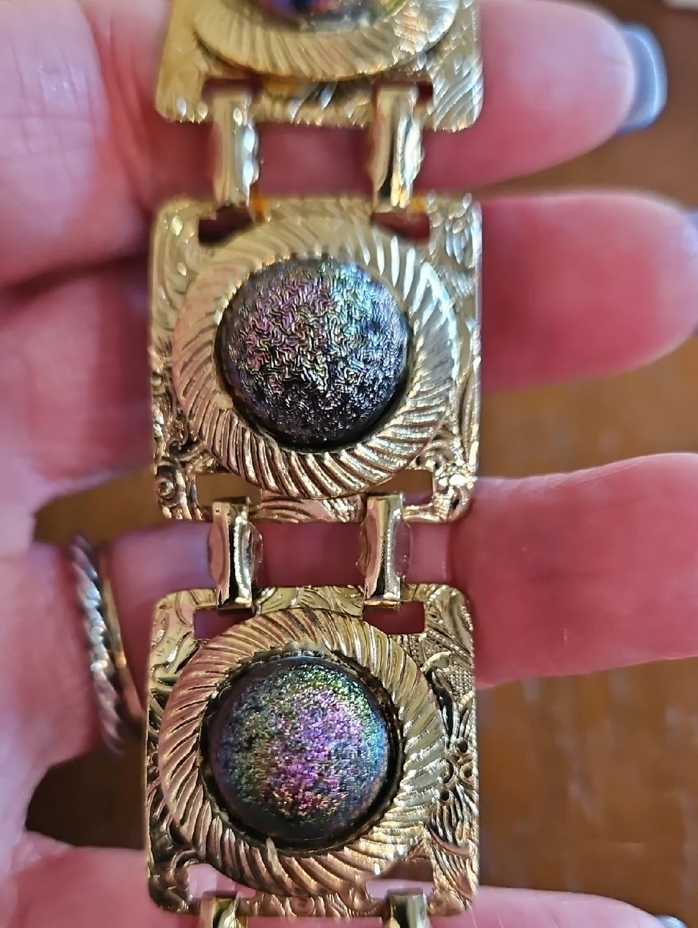 Vintage Gold-Tone Iridescent Stone Clip Earrings and Bracelet‎ Set